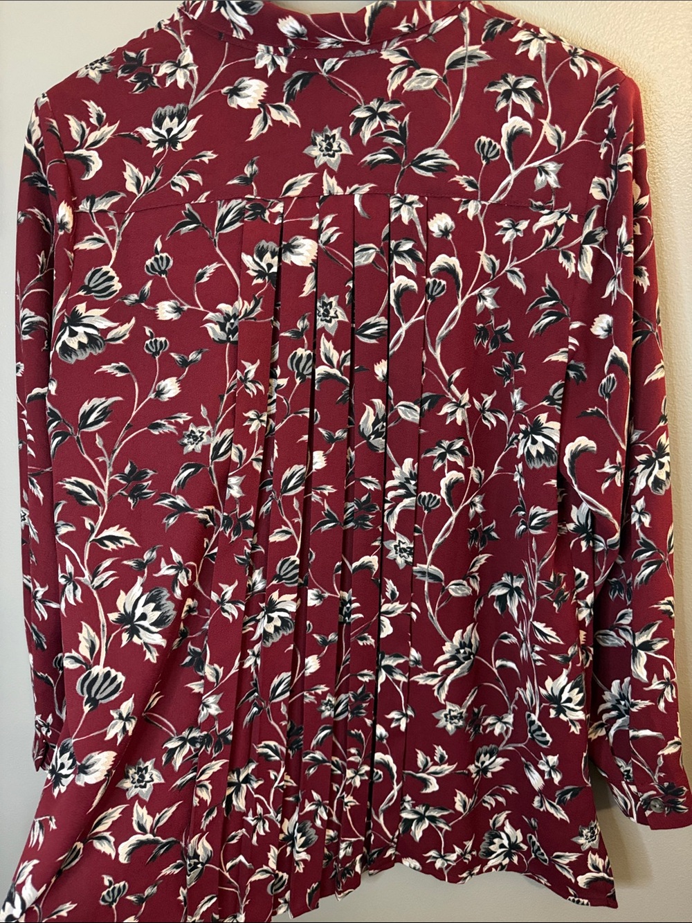 J.Jill Petite Medium Burgundy Floral Button Front Blouse 3/4 Sleeve Classic Top - Picture 8 of 9